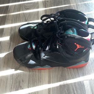 Jordan’s size 7